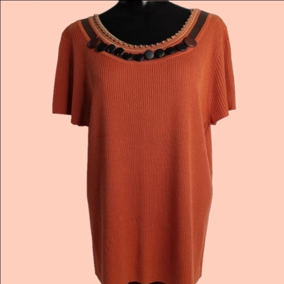 R.Q.T. Sweaters - R.Q.T. SHORT SLEEVE PULLOVER SWEATER SIZE XL ORANGE WITH BRN.& TAN BEADING